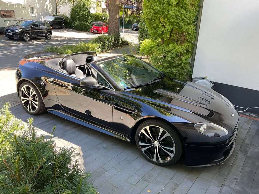 Aston Martin Vantage 36.872 km 169.000 € Worms 67549