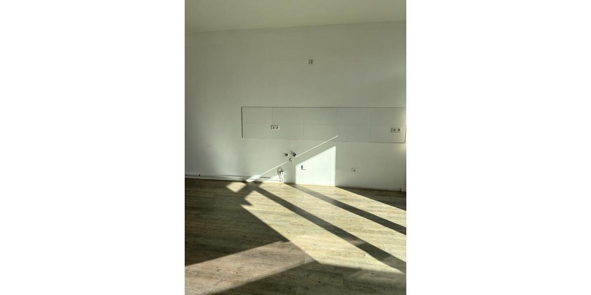 Erste Kaltmiete geschenkt** 2 Zimmer Maisonette mit kleiner Terrasse ab sofort index 2 zimmer