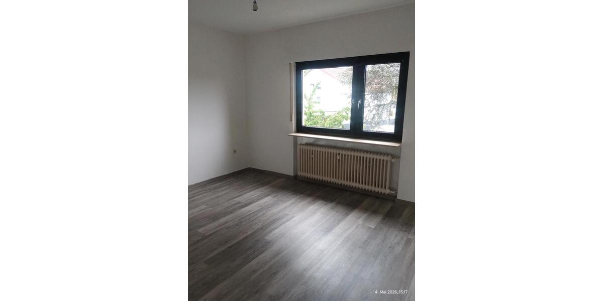 Etagenwohnung Lorsch - 3 Zimmer, 80 m&sup2;, 900&euro; | Angebot:26427176