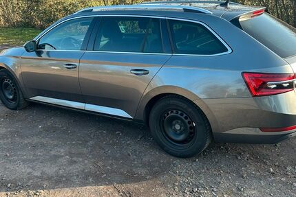 Skoda Superb 49.000 km 25.490 &euro; Guntersblum 67583