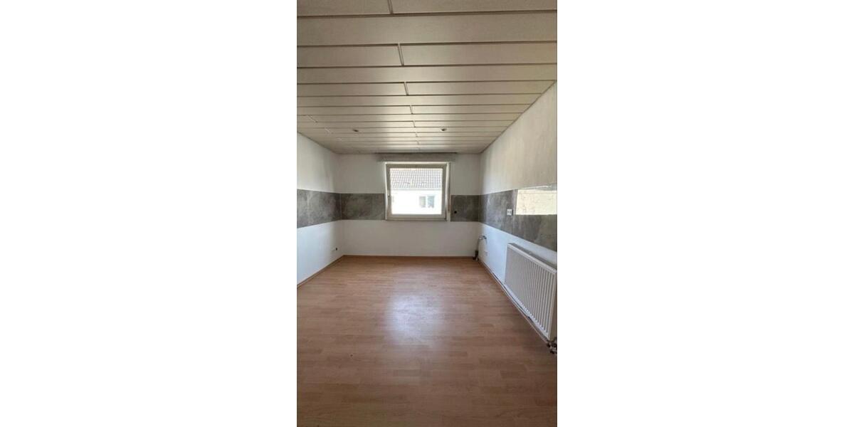 Etagenwohnung Riedstadt - 5.5 Zimmer, 130 m&sup2;, 1.390&euro; | Angebot:26410129