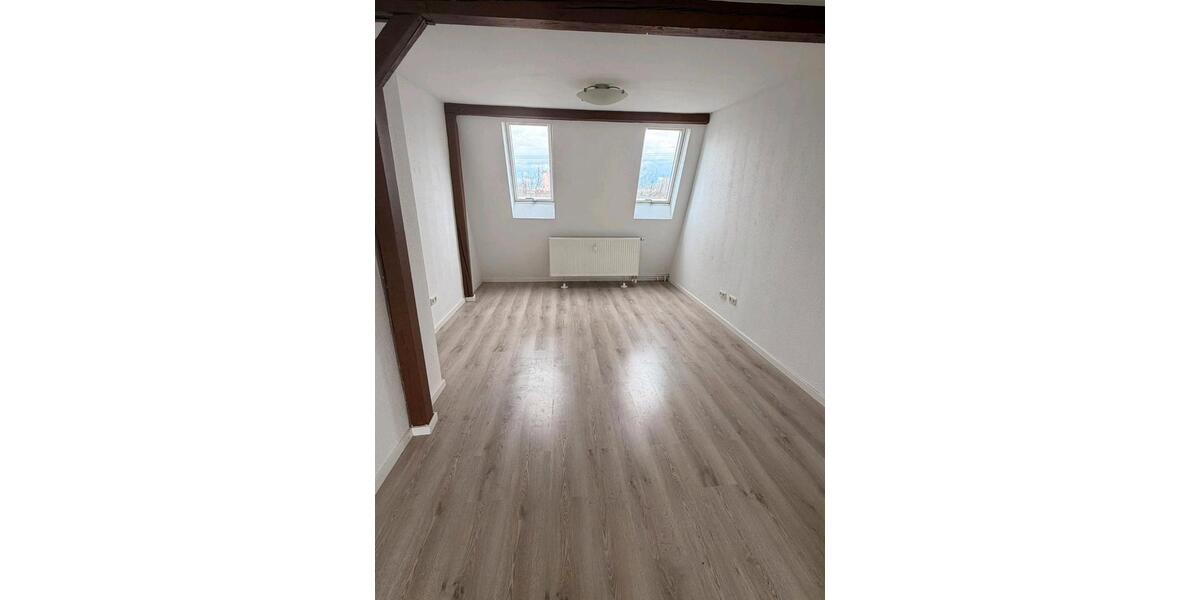 Dachgeschoßwohnung Offenbach am Main Buchrain - 3 Zimmer, 80 m&sup2;, 1.250&euro; | Angebot:26358476