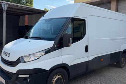 IVECO Andere 280.000 km 9.990 &euro; Frankfurt am Main 65933