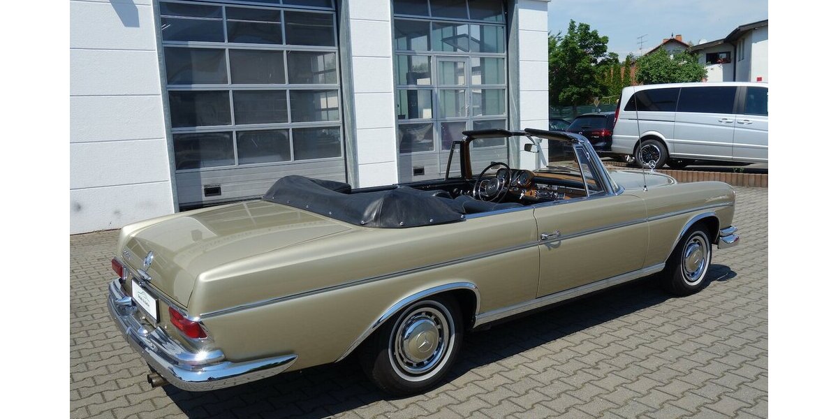 Mercedes-Benz 300 SE Cabriolet Top Original mit 58000 Km 58.000 km 179.000 &euro; Rodgau 63110