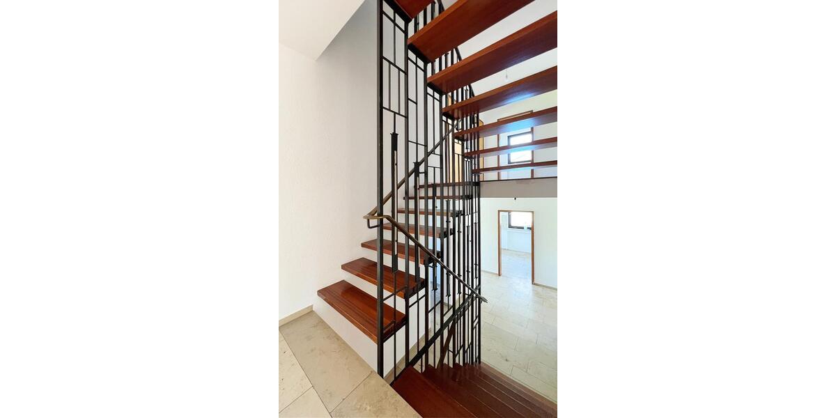 Einfamilienhaus Babenhausen - 7 Zimmer, 210 m&sup2;, 595.000&euro; | Angebot:27132321