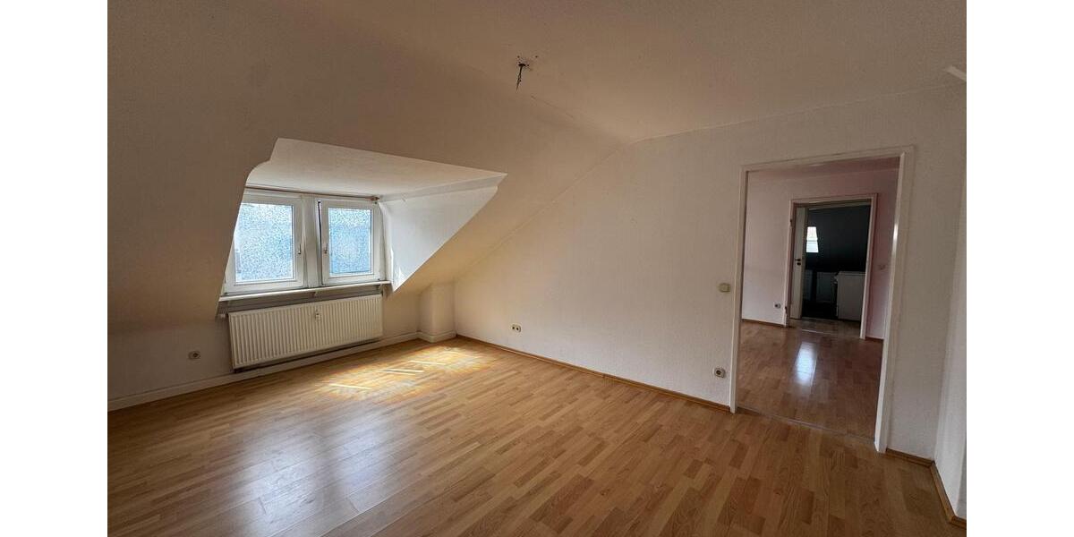 Dachgeschoßwohnung Darmstadt Bessungen - 2 Zimmer, 49 m&sup2;, 600&euro; | Angebot:26222876