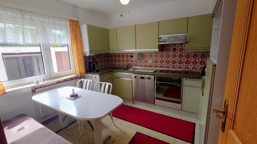 Provisionsfrei* von Privat: Mehrfamilienhaus mit großem Garten und zwei Garagen - Mehrfamilienhaus, Wohnhaus Mühltal | Angebot:27145805
