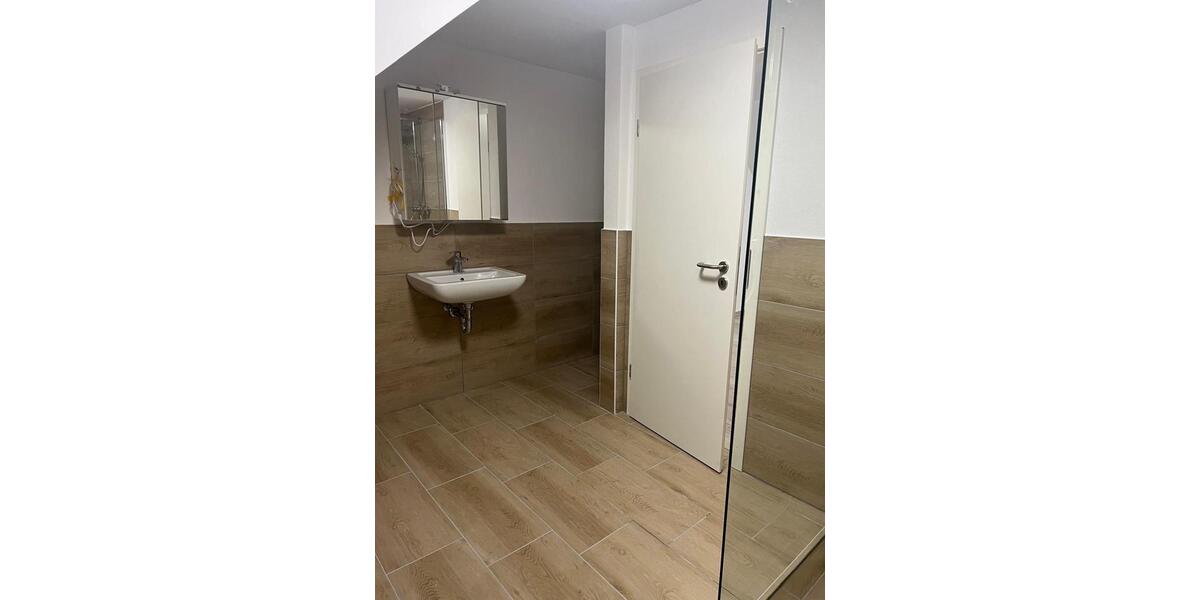 Dachgeschoßwohnung Offenbach am Main Bürgel - 2 Zimmer, 58 m&sup2;, 850&euro; | Angebot:26341025