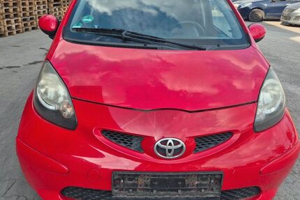 Toyota Aygo (X) 215.123 km 950 &euro; Dietzenbach 63128