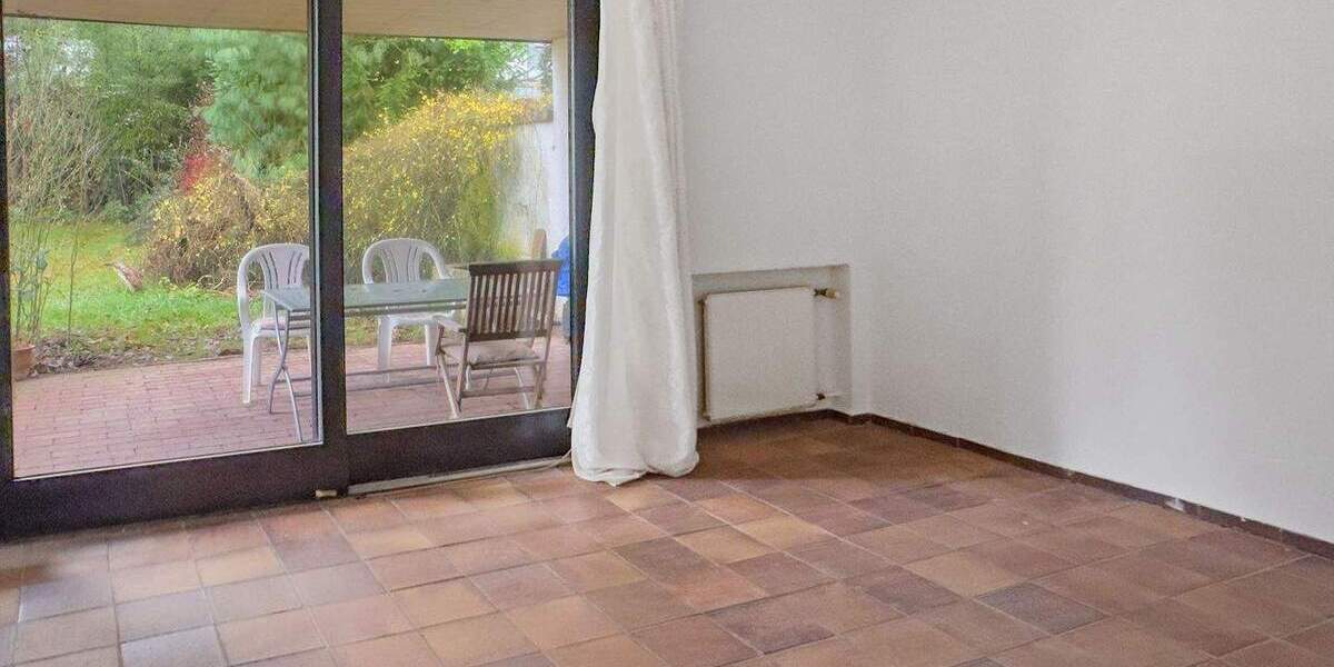 Großzügiger Bungalow mit Garten in Darmstadt-Kranichstein 5 zimmer