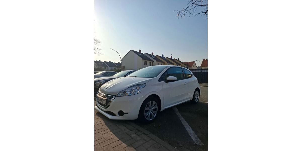 Peugeot 208 165.000 km 3.500 &euro; Kelsterbach 65451