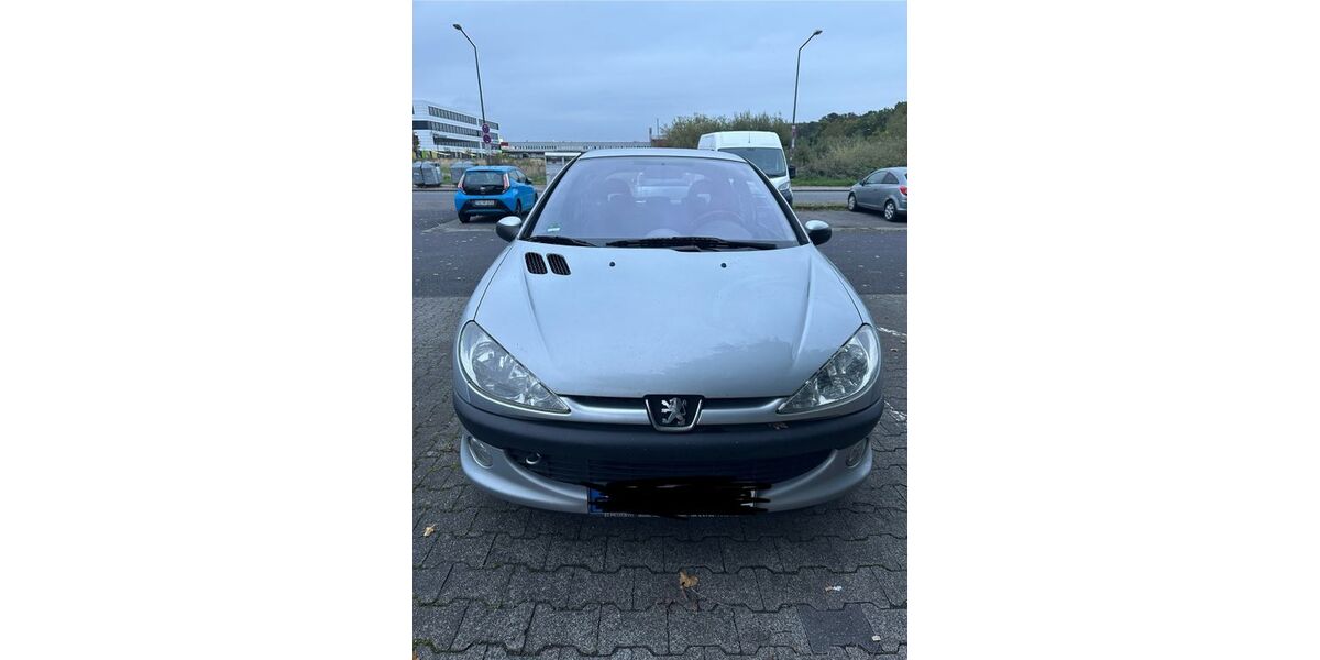 Peugeot 206 173.000 km 1.100 &euro; Offenbach am Main 63073