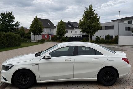 Mercedes-Benz CLA 200 184.444 km 10.500 &euro; Kelsterbach 65451