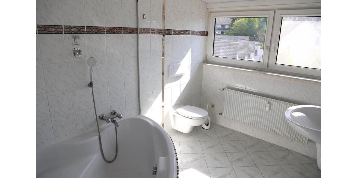 Dachgeschoßwohnung Mainz Ebersheim - 2 Zimmer, 58 m&sup2;, 660&euro; | Angebot:26312470