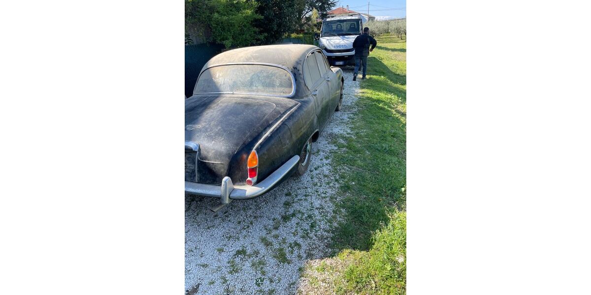 Jaguar S-Type 31.636 km 11.900 &euro; Darmstadt 64297