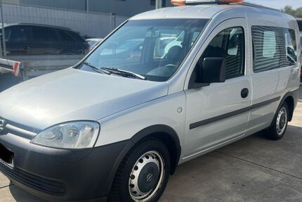 Opel Combo 123.000 km 3.990 € Frankfurt am Main 65933