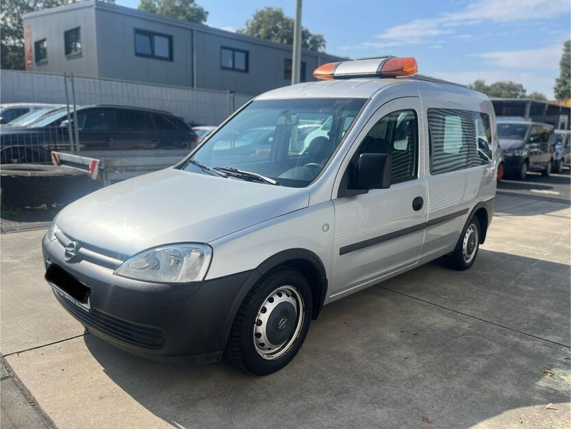 Opel Combo 123.000 km 3.990 € Frankfurt am Main 65933