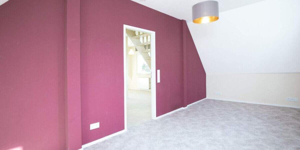 Einfamilienhaus Dreieich Dreieichenhain - 9 Zimmer, 205 m&sup2;, 3.400&euro; | Angebot:24528796