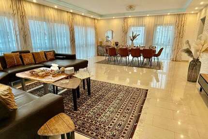 Haus zum Kaufen in Lorsch 779.000 € 276 m² 7 zimmer