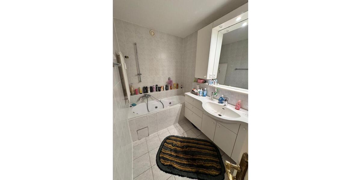 Große Maisonette Wohnung 5-Zi. in Rodgau-Nieder-Roden 137qm *TOP* 5 zimmer