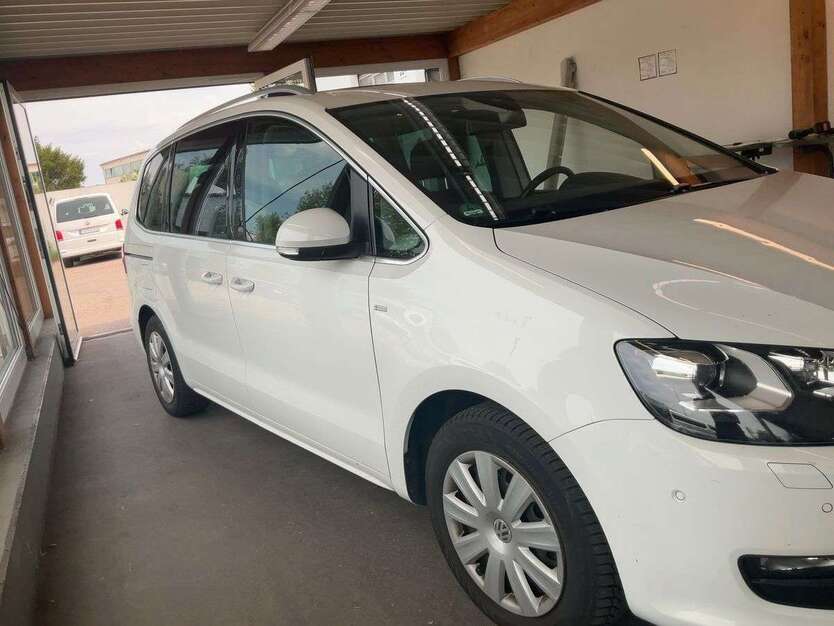 VW Sharan 190.000 km 13.990 € Frankfurt 65933