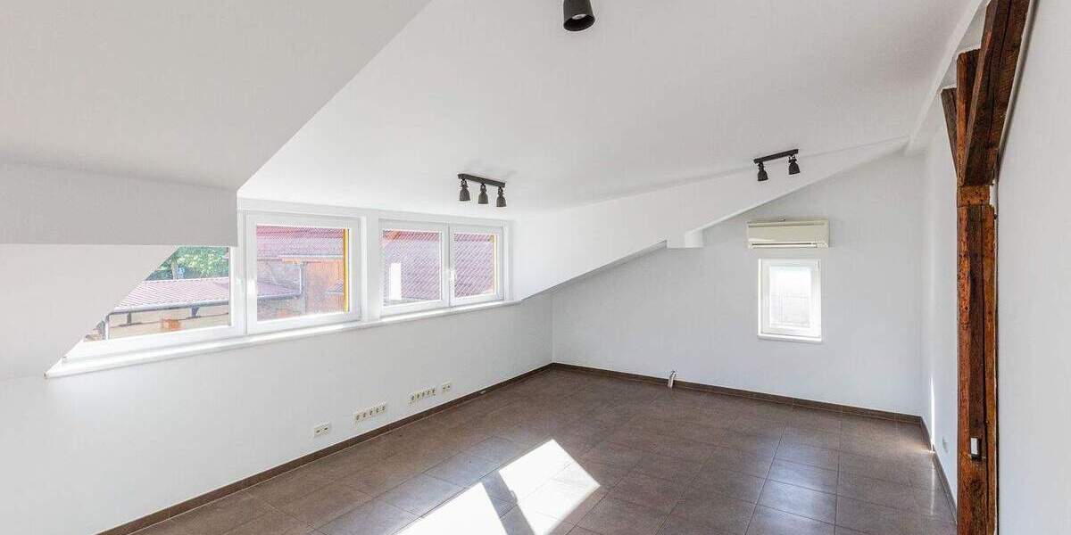 Gewerbeobjekt Bischofsheim - 5 Zimmer, 267 m&sup2;, 4.260&euro; | Angebot:25814102