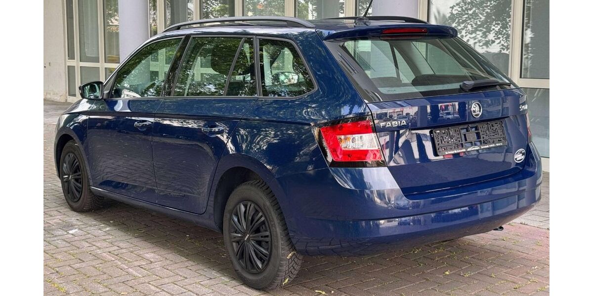 Skoda Fabia 128.000 km 7.999 &euro; Darmstadt 64293