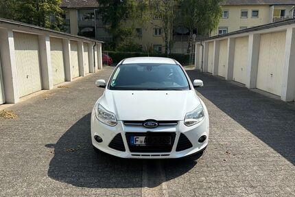 Ford Focus 182.000 km 3.900 &euro; Frankfurt am Main 65936