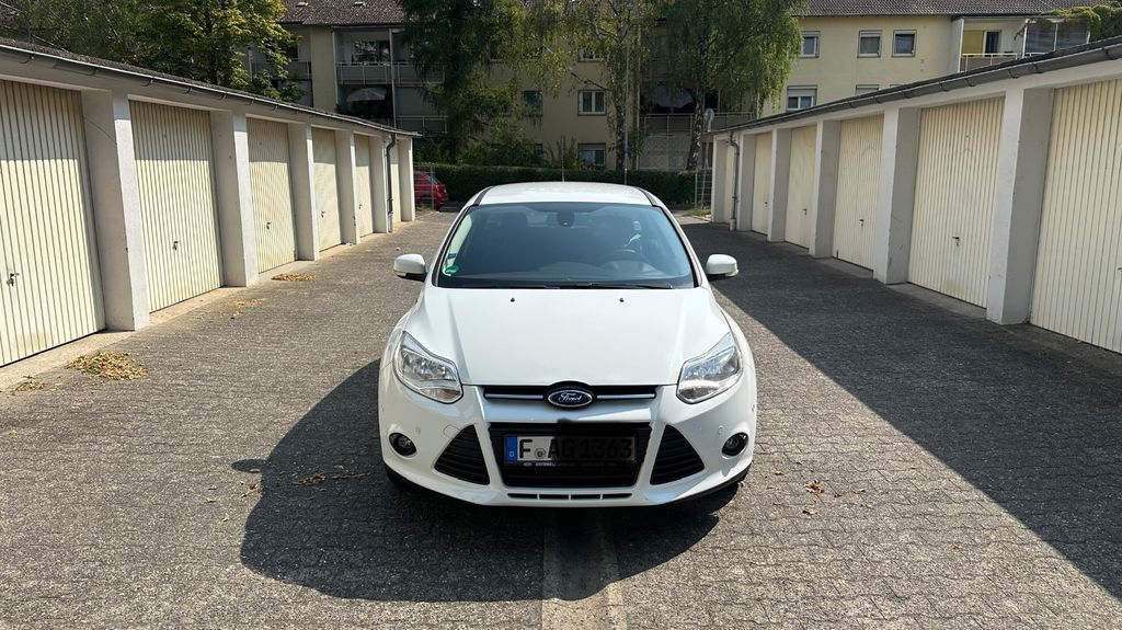 Ford Focus 182.000 km 3.900 &euro; Frankfurt am Main 65936