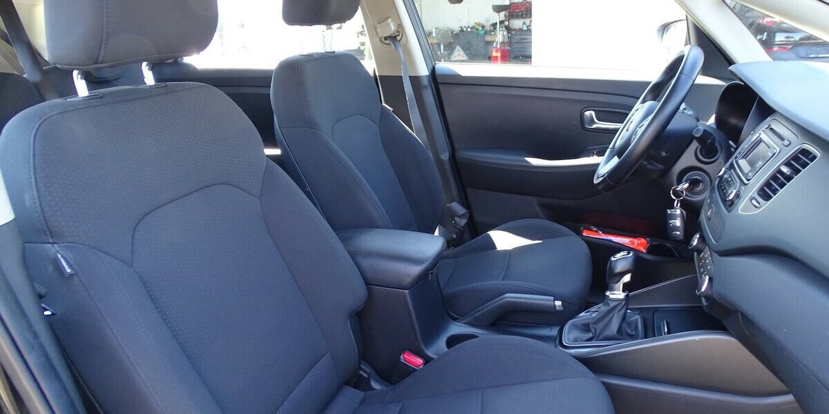 Kia Carens 1,6l Edition 7, Klima, 7-Sitzer, Sitzheizun 46.244 km 13.990 &euro; Rodgau 63110