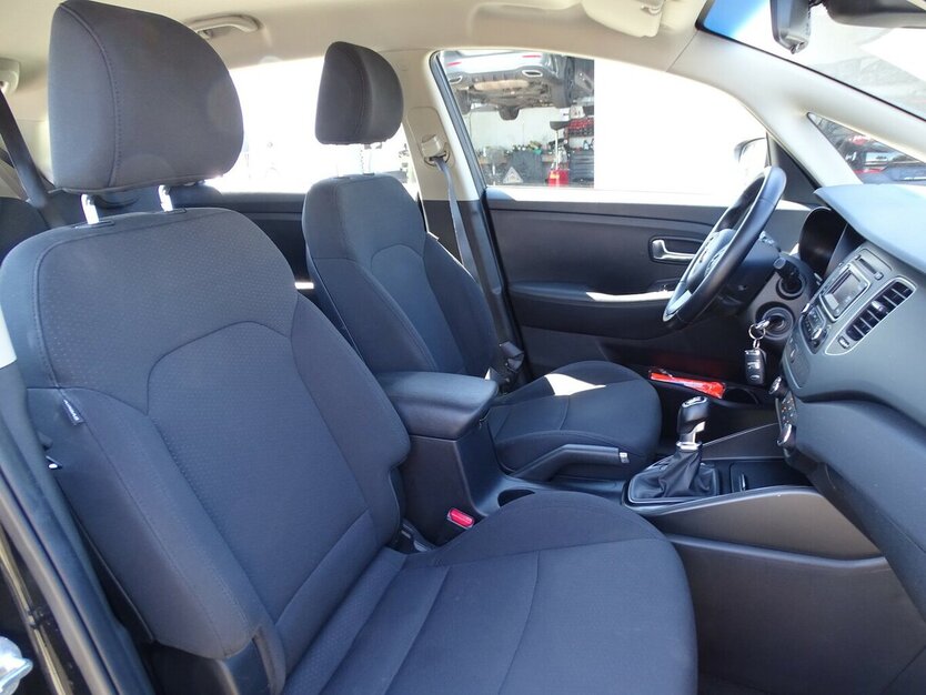 Kia Carens 1,6l Edition 7, Klima, 7-Sitzer, Sitzheizun 46.244 km 14.790 € Rodgau 63110