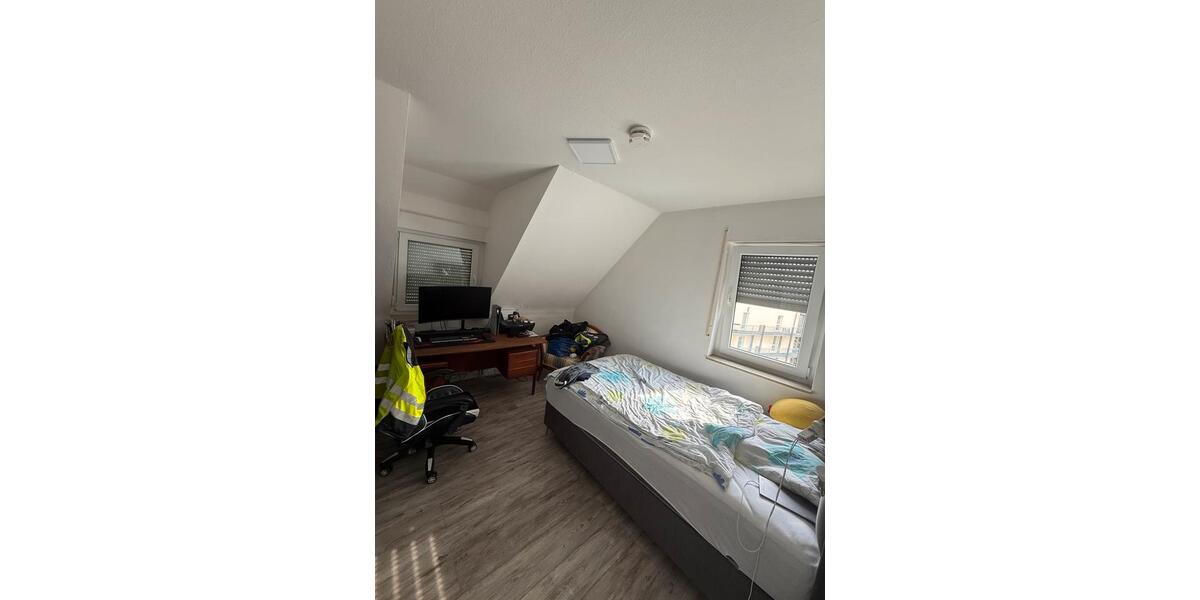 Dachgeschoßwohnung Offenbach am Main - 4 Zimmer, 94 m&sup2;, 399.999&euro; | Angebot:26781202