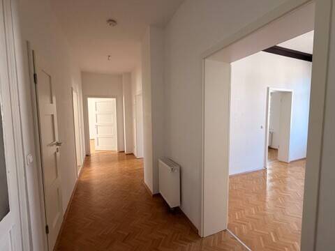Etagenwohnung Frankfurt am Main Nordend-Ost - 4 Zimmer, 100 m&sup2;, 1.950&euro; | Angebot:26292116