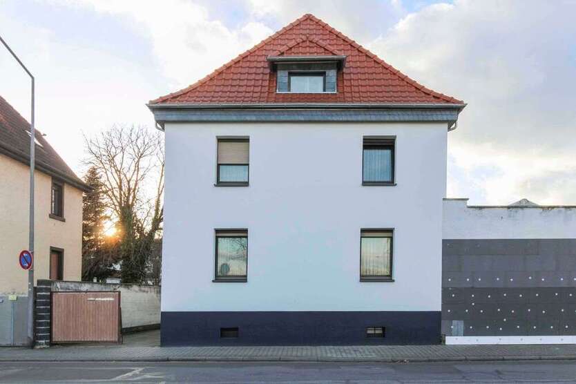 Haus zum Kaufen in Lampertheim 470.000 € 180.02 m²