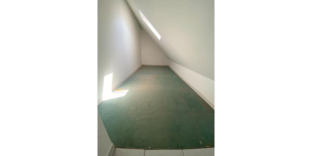 Dachgeschoßwohnung Mörfelden-Walldorf Walldorf - 1 Zimmer, 27 m&sup2;, 490&euro; | Angebot:26364534