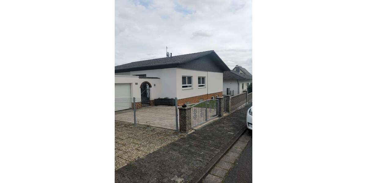 Einfamilienhaus Reinheim - 8 Zimmer, 180 m&sup2;, 890.000&euro; | Angebot:25541811