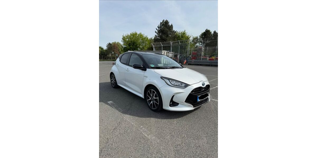 Toyota Yaris 62.000 km 16.790 &euro; Frankfurt am Main 60489