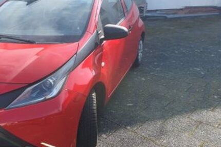 Toyota Aygo (X) 135.760 km 4.950 &euro; Offenbach 63073