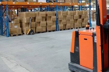 Büro-, Lager-, Hallen- und Produktionsflächen | Jahresnettomiete ca. 137.000,-