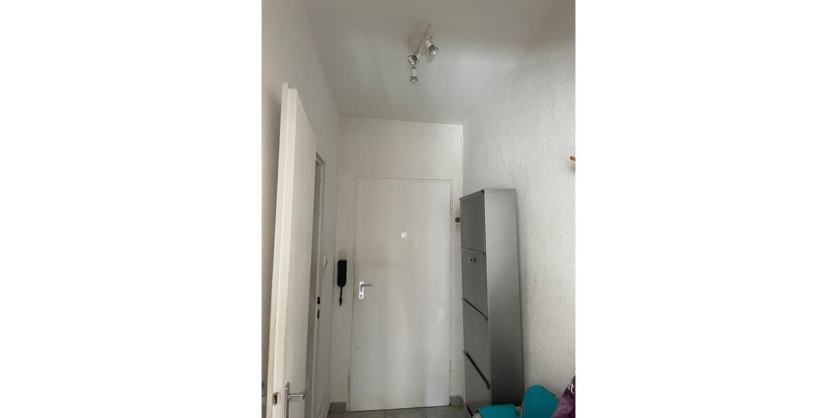 Etagenwohnung Frankfurt am Main Sachsenhausen - 1 Zimmer, 30 m&sup2;, 680&euro; | Angebot:25382286
