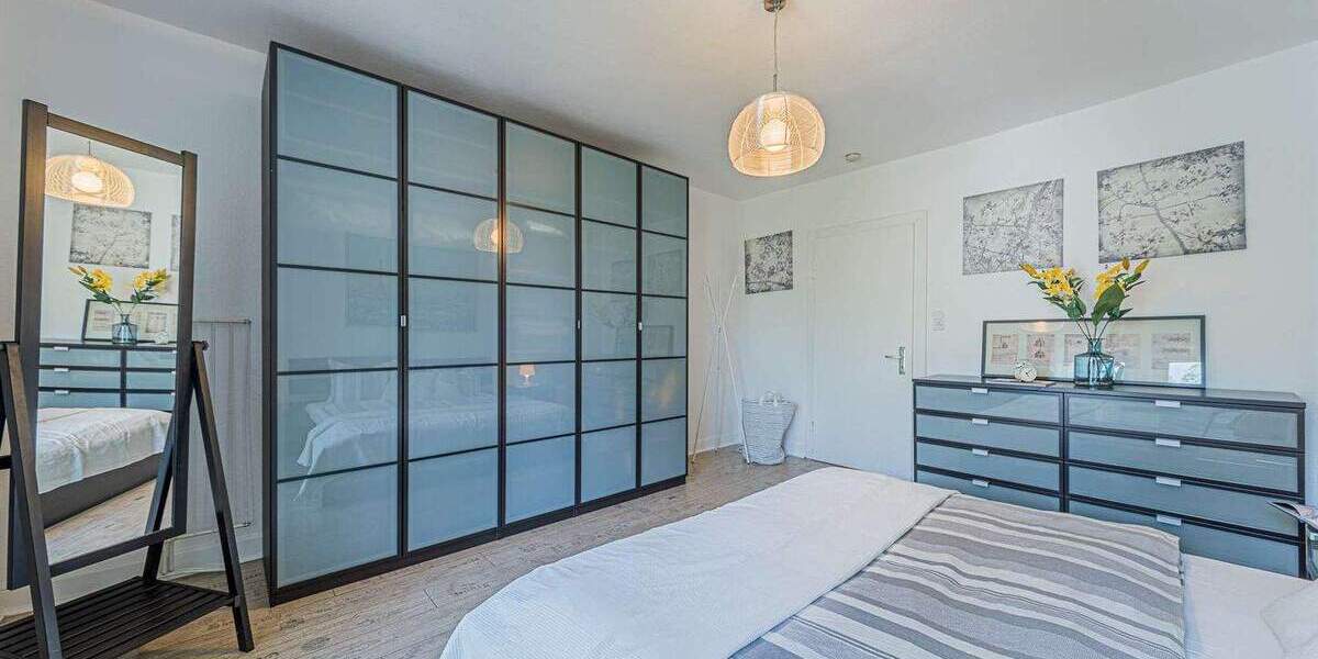 Etagenwohnung Frankfurt am Main Bockenheim - 2 Zimmer, 60 m&sup2;, 1.750&euro; | Angebot:25600982