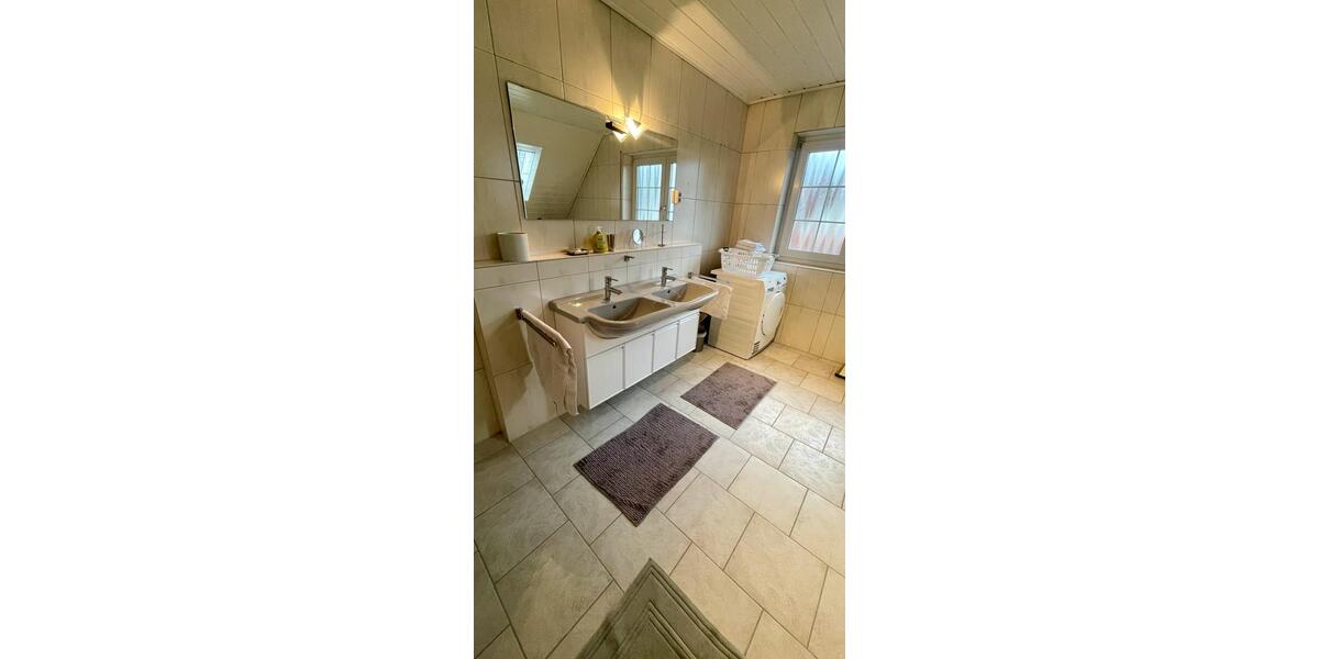 Dachgeschoßwohnung Langen (Hessen) - 3 Zimmer, 110 m&sup2;, 1.530&euro; | Angebot:25570232