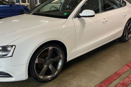 Audi A5 152.000 km 13.400 &euro; Büttelborn 64572