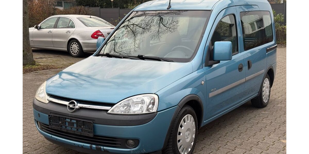 Opel Combo 210.000 km 2.998 &euro; Rüsselsheim 65428