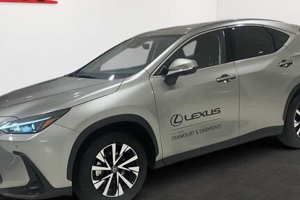 Lexus NX 350h 4.900 km 49.890 &euro; Frankfurt 60314