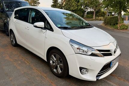 Toyota Verso 126.500 km 8.499 &euro; Rödermark 63322