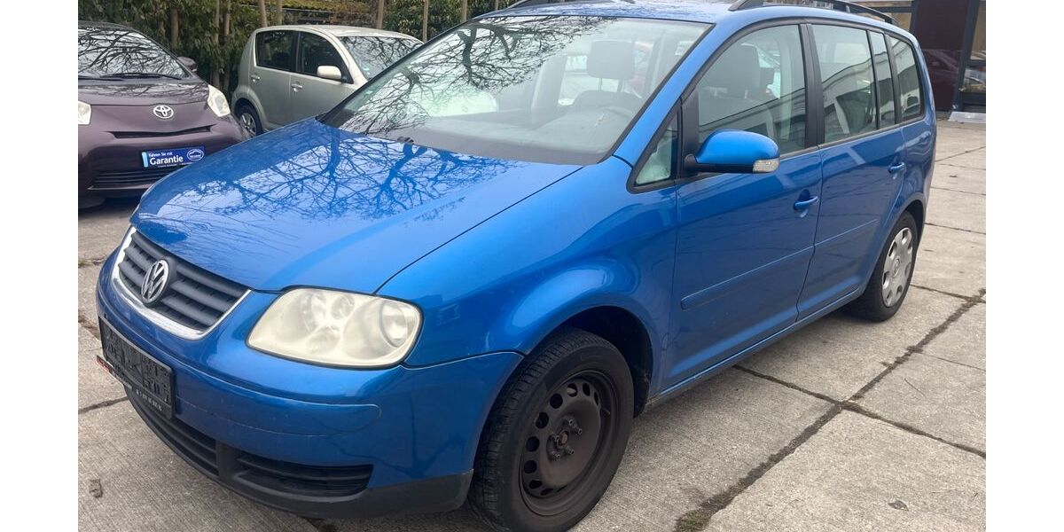 VW Touran 216.000 km 990 &euro; Dreieich 63303