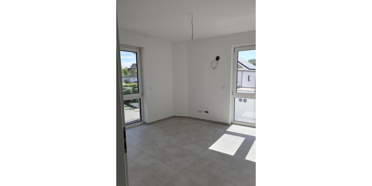 Etagenwohnung Roßdorf - 3 Zimmer, 98 m&sup2;, 1.790&euro; | Angebot:26320771