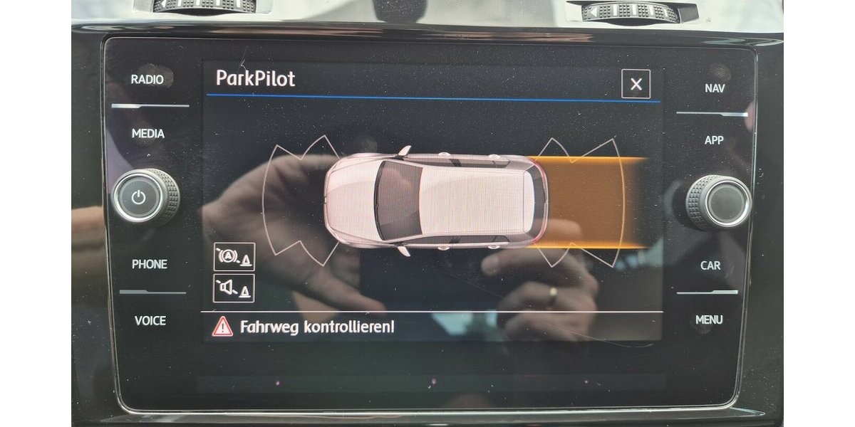 VW Golf Join, R-Line, Navi, LED, Klima, Sitzheizung, 136.200 km 15.890 &euro; Rodgau 63110