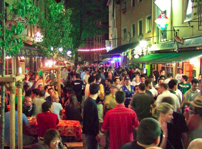 Einzelhandel in Frankfurt am Main 1.050 € 55 m² zimmer